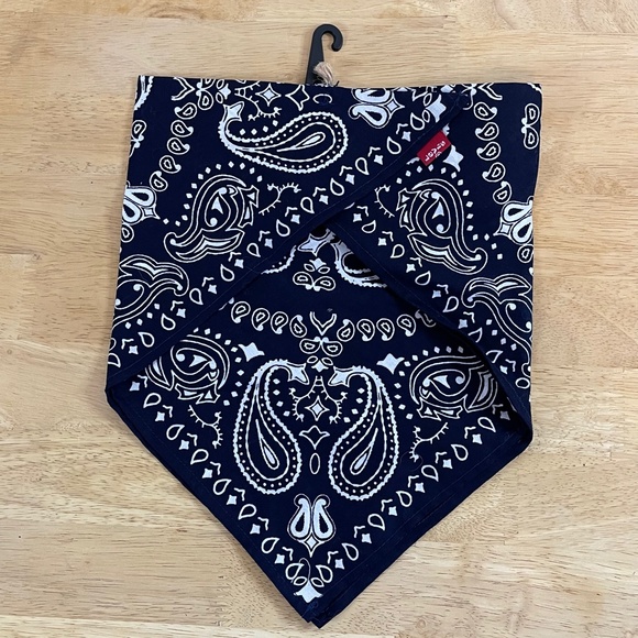 Levi Strauss & Co. Blue Pet Bandana - Picture 5 of 6